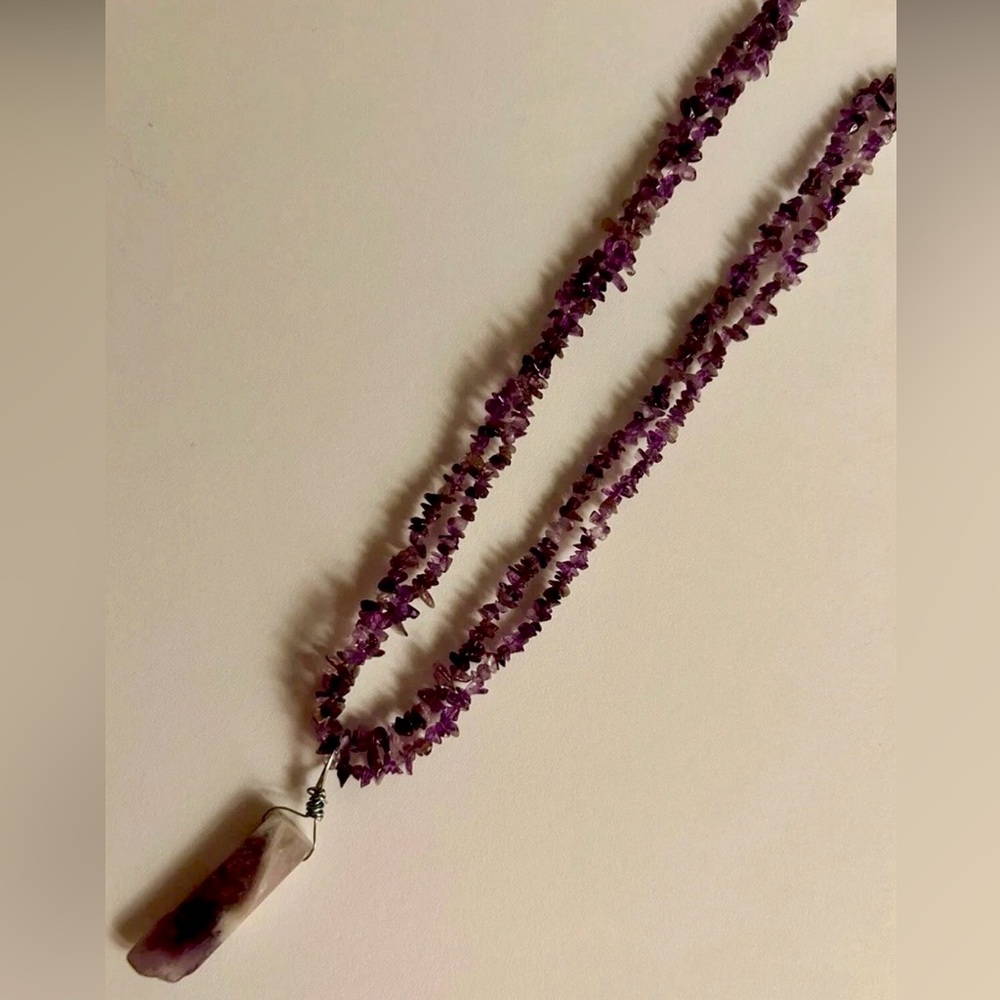 Artisan Amethyst 20” 2 strand Nuggets
white purple Chevron Amethyst 2.5” Pendant